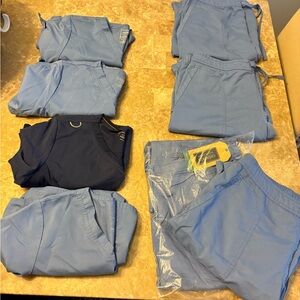 Women’s Small Scrubs Bundle Lot - 1 NWT 7 total items